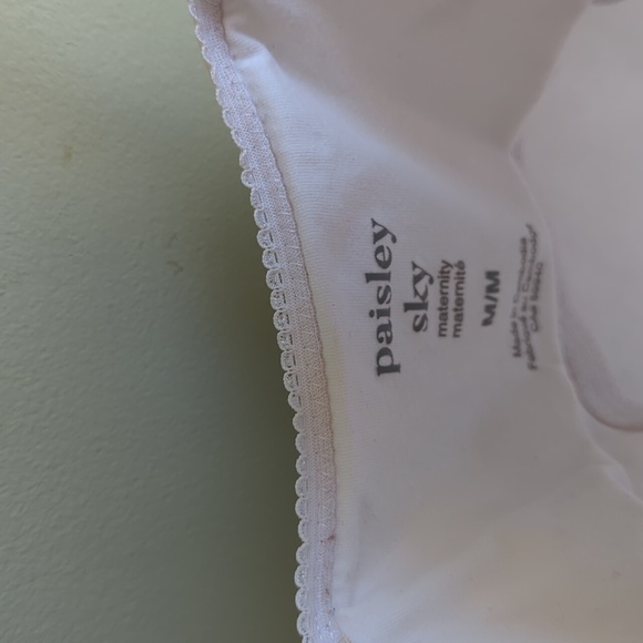 Paisley Sky. White Maternity | Nursing TankTop. Size Medium. - Picture 4 of 6